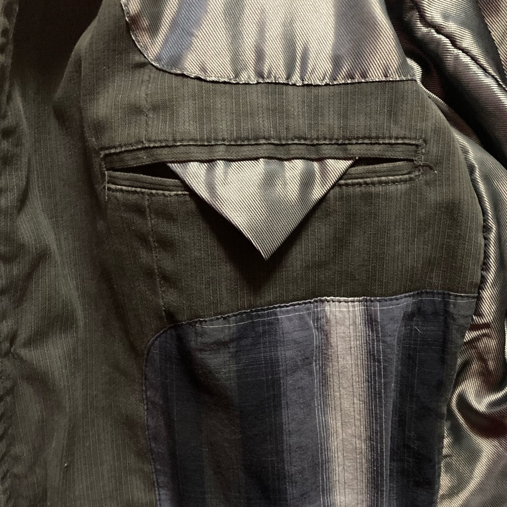 Mantles Jacket - Picture 13 of 14